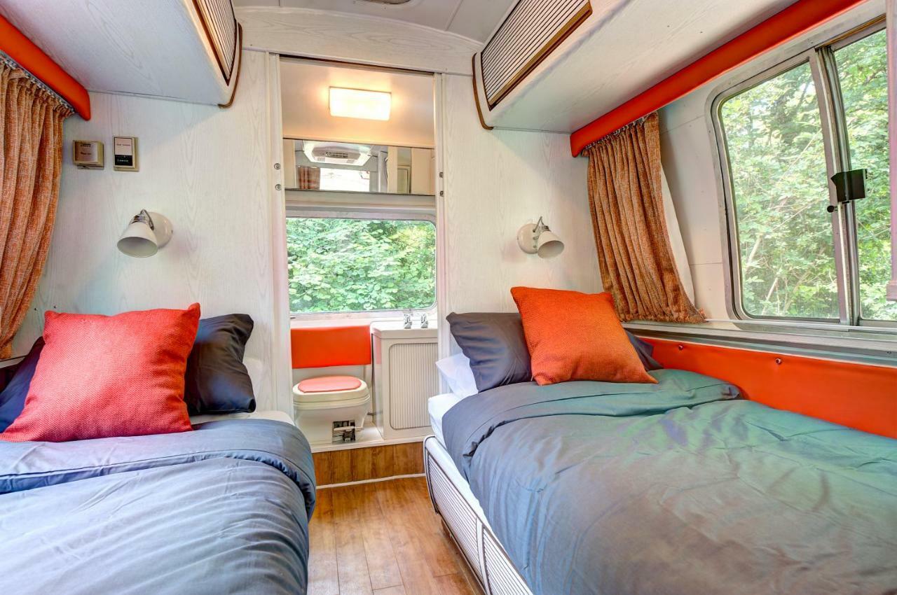 Glamping 1970 American Airstream Motorhome Ponsanooth Esterno foto