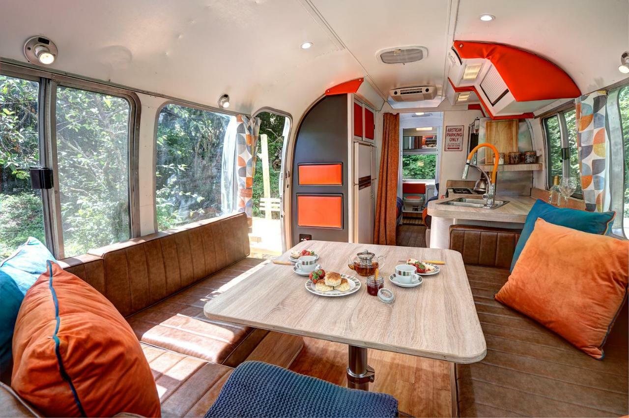 Glamping 1970 American Airstream Motorhome Ponsanooth Esterno foto