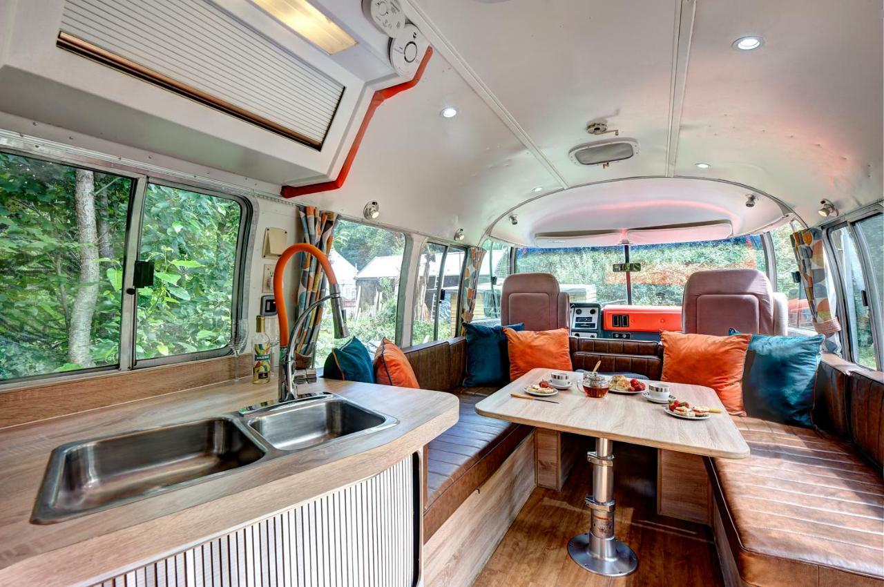 Glamping 1970 American Airstream Motorhome Ponsanooth Esterno foto